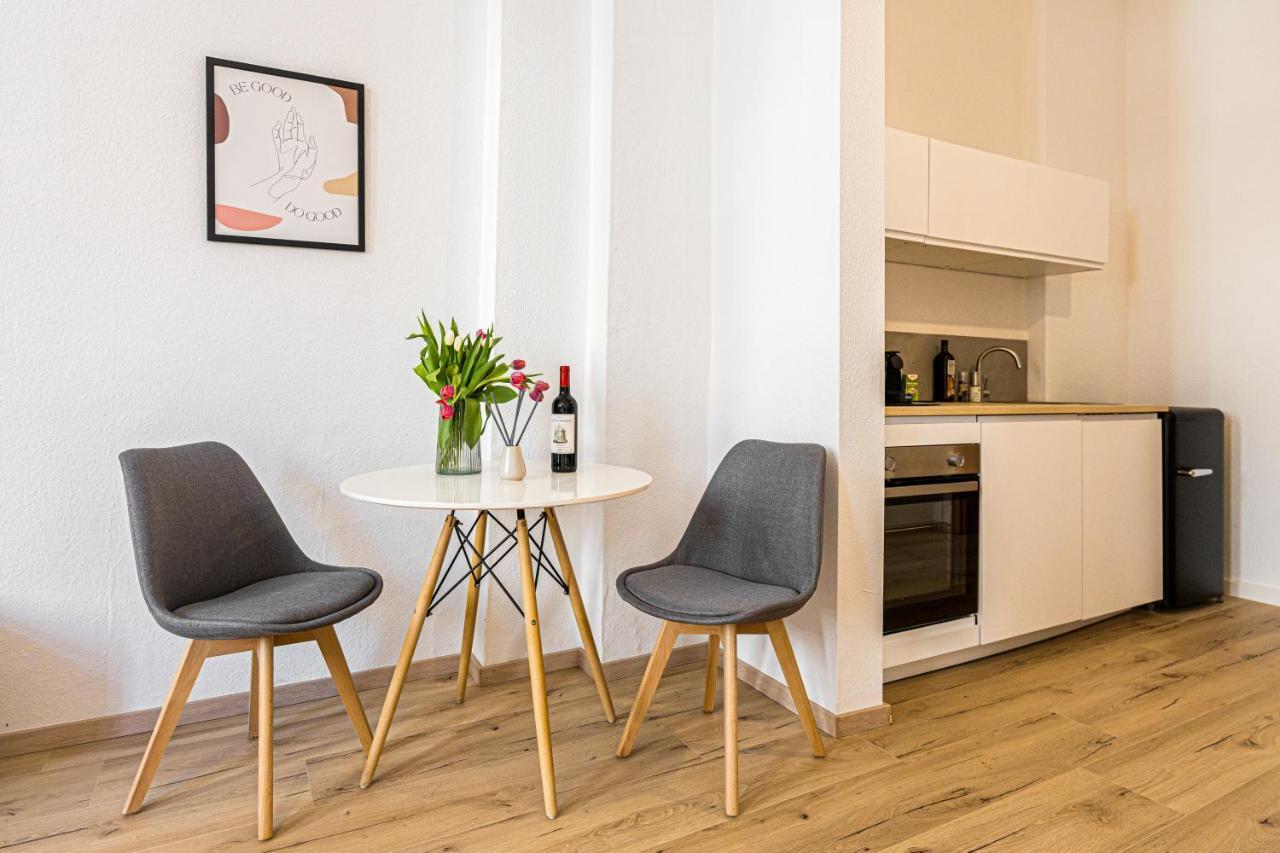 Ruhige Und Stilvolle Wohnung Am Clara-Zetkin-Park Leipzig Bagian luar foto